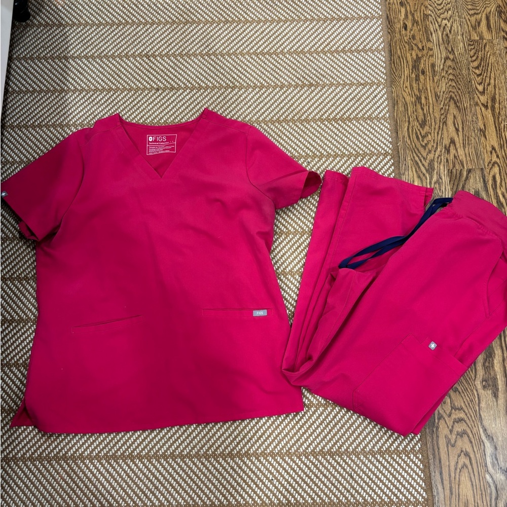Figs Pink Scrub set